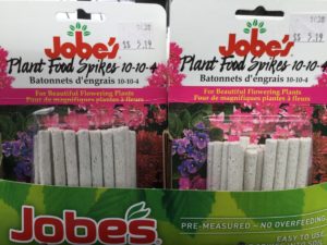 Engrais en bâtons plantes à fleurs 10-10-4 30/pqt - Pépinière